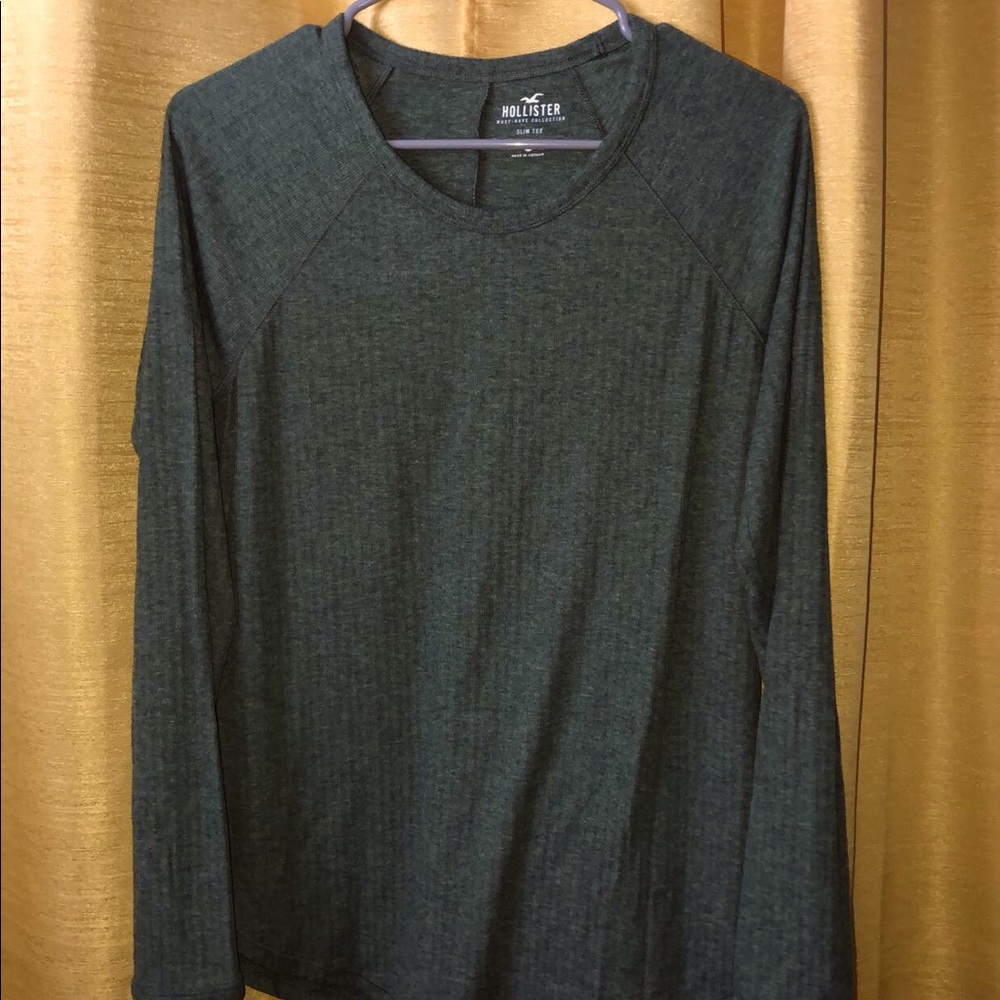long, long sleeved, tee